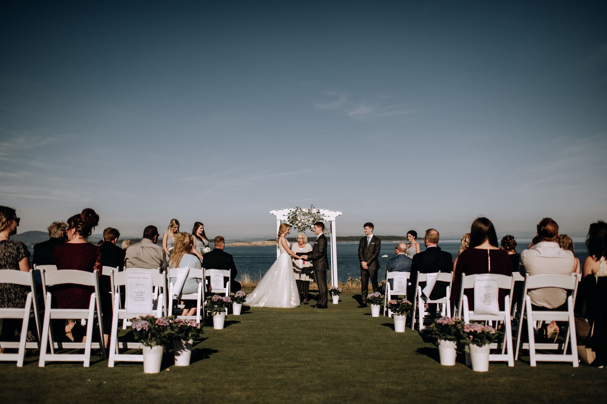 Victoria Golf Club Wedding Photographer YYJ Socially Distanced Ceremony Setup