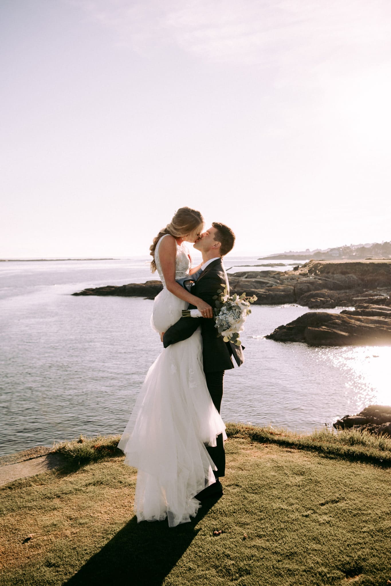 Victoria Golf Club Wedding Photographer YYJ Socially Distanced Lift Romantic