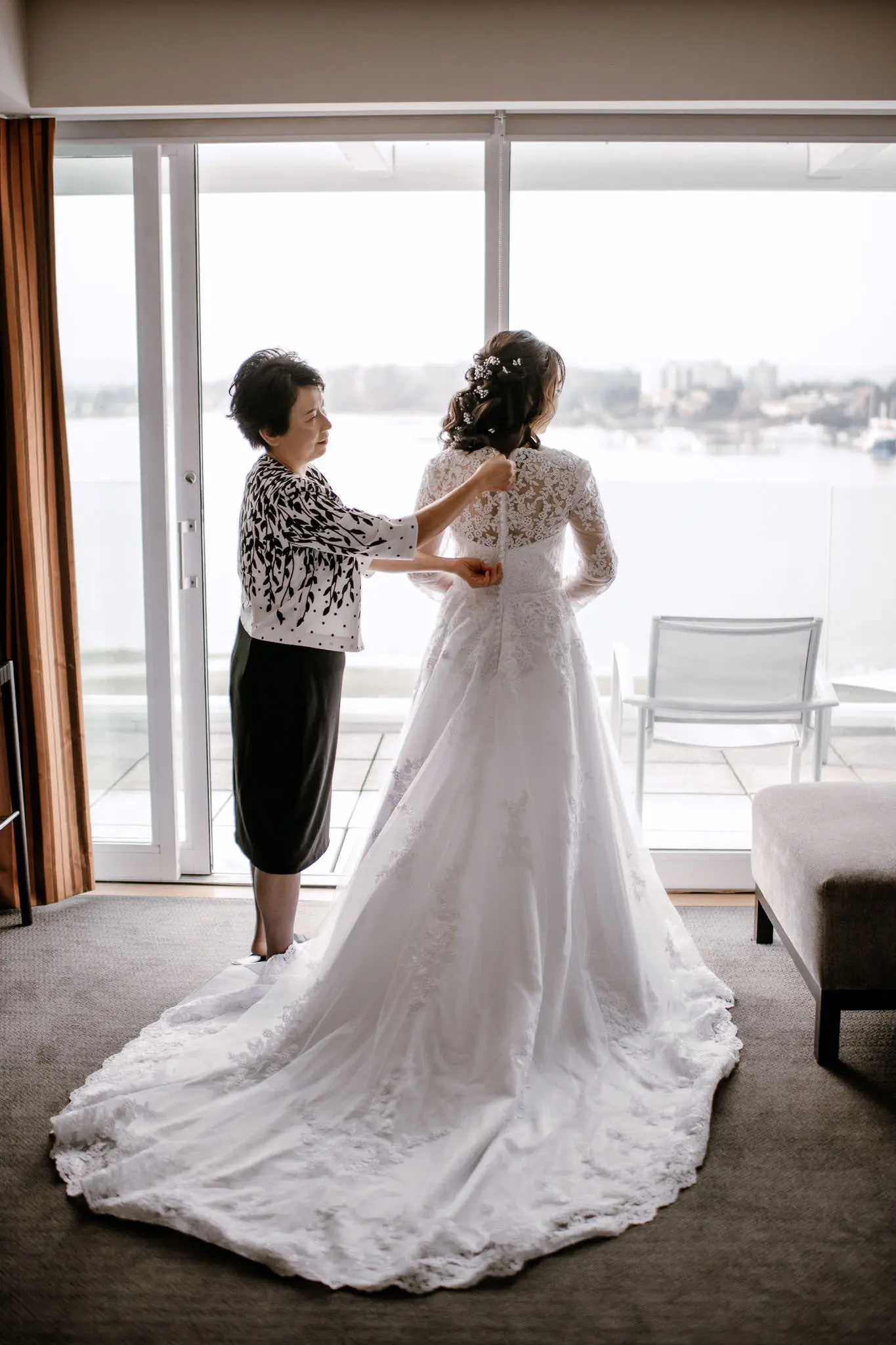 Inn at Laurel Point Weddings Photographers Victoria BC