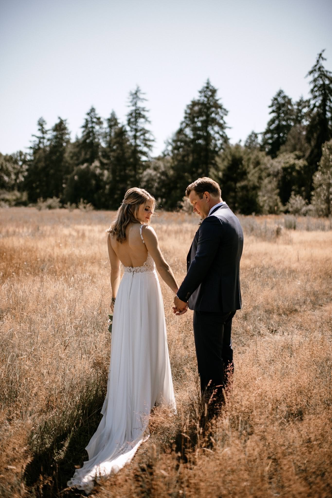 Victoria BC Photographer Intimate Backyard Wedding Pandemic