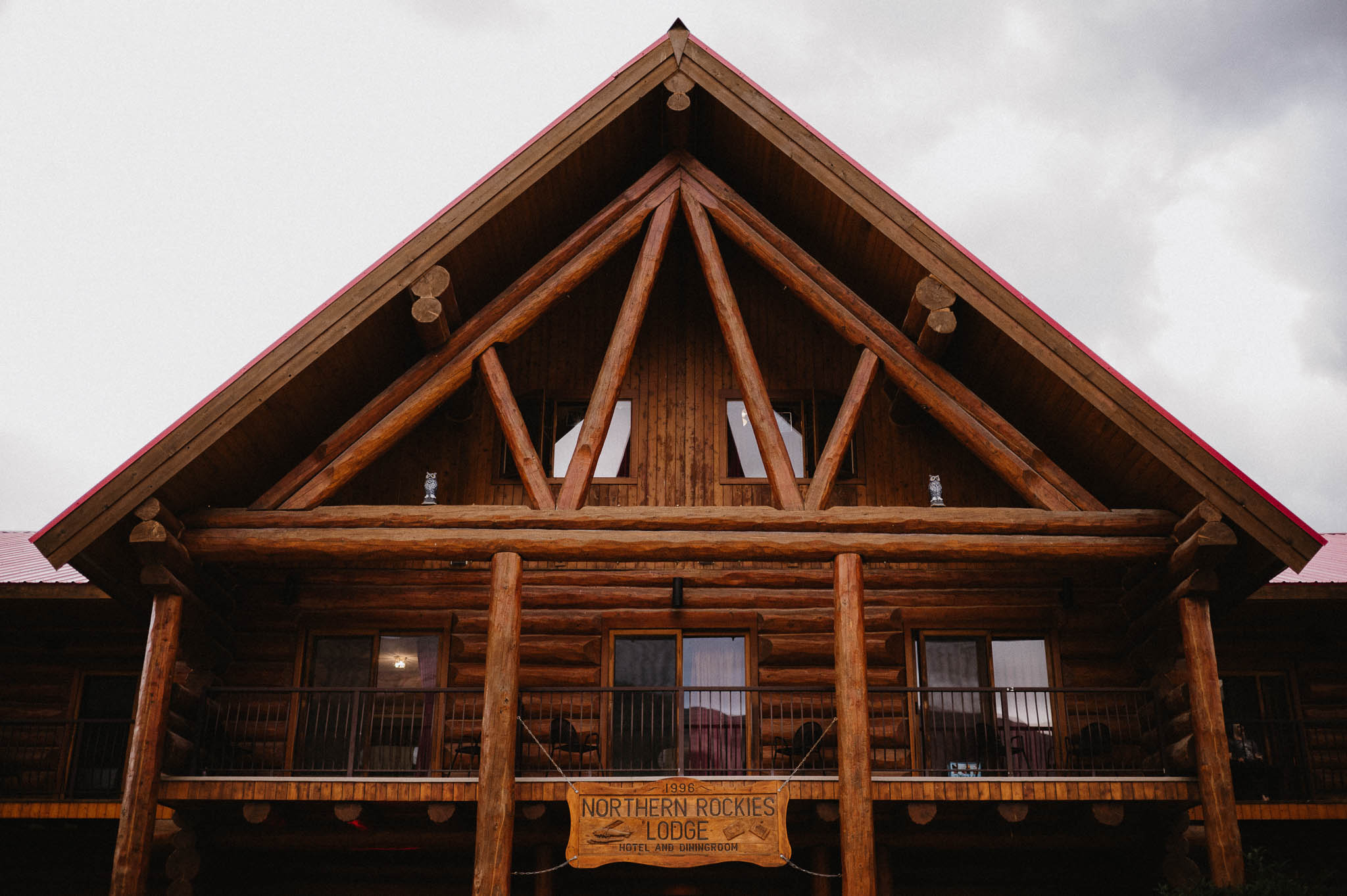 Wedding Photographer BC Muncho Lake Wedding Northern Rockies Lodge