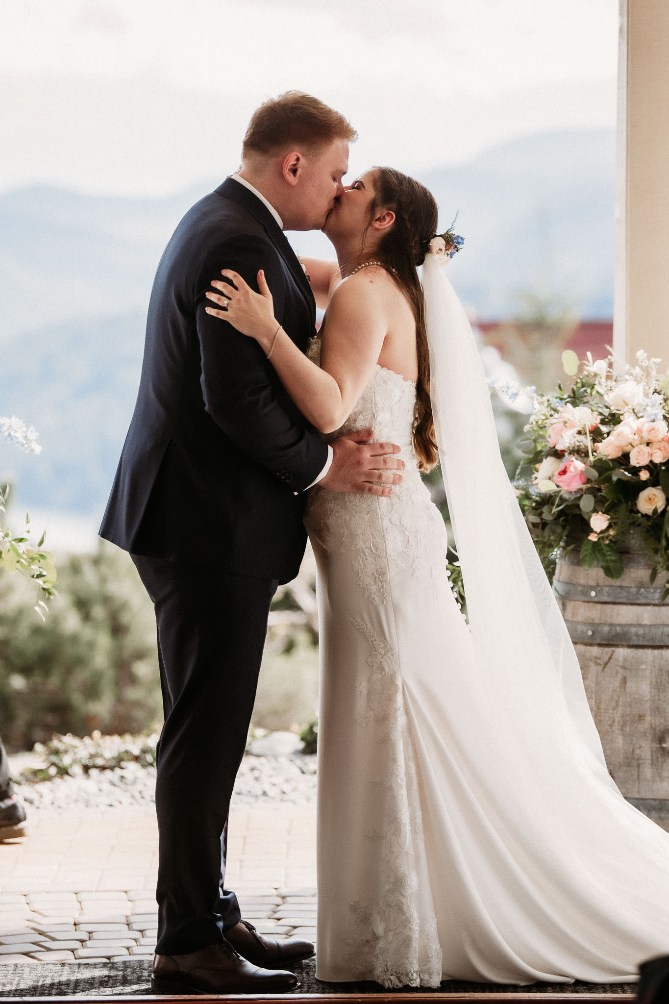 Wedding Photographer Victoria Villa Eyrie Weddings Bride and Groom Wedding Ceremony Kiss