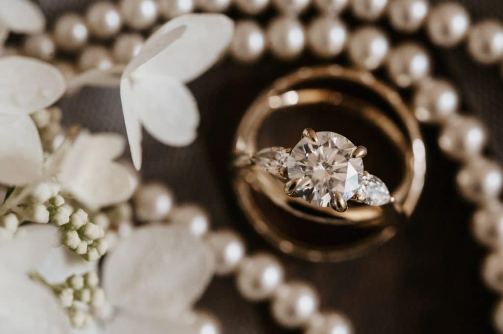 Backyard Wedding Oak Bay BC Wedding Photographer
